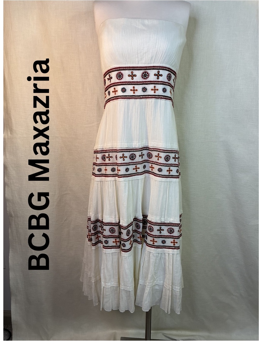 BCBGMAXAZRIA NWT Off White Embroidered Strapless Maxi Dress Size 12 Boho
